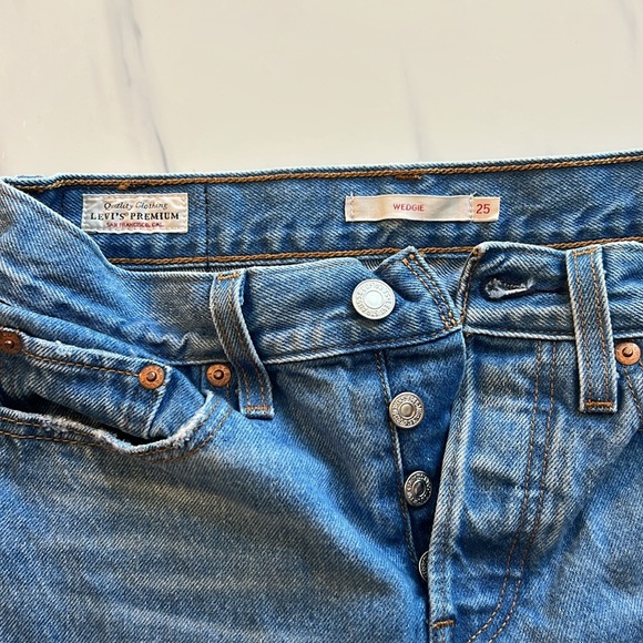 Cropped Blue Denim Jeans - Picture 2 of 4